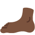 🦶🏿 foot: dark skin tone display on Twitter